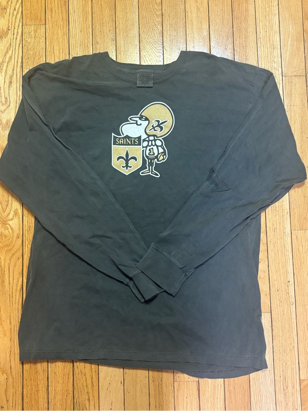 Comfort Colors Black Long Sleeve New Orleans Saints Graphic Tee